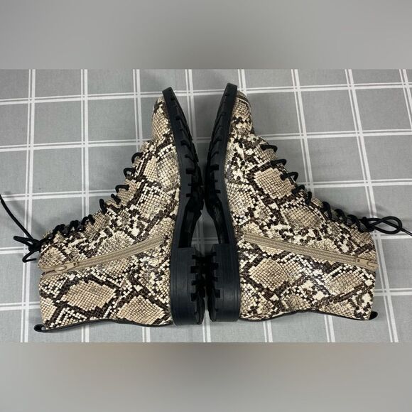 Express Snakeskin Print Combat Boot Side Zip Rhinestone Accents Womens Size 9 - Picture 9 of 12